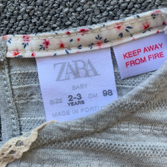 Zara gray shirt with embroidery size 2-3 - Picture 2 of 5